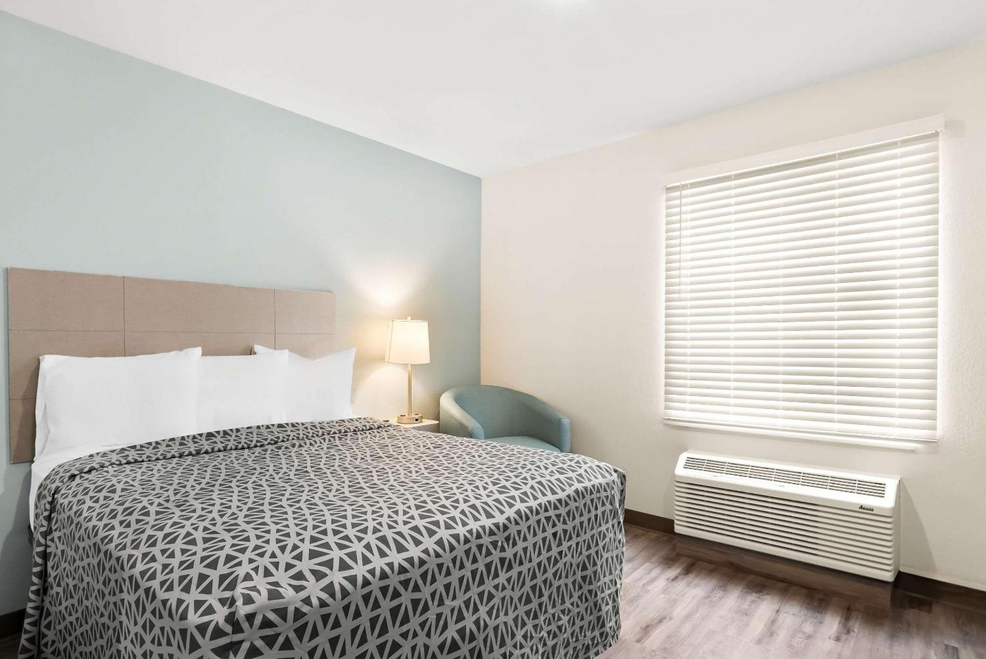 Woodspring Suites Savannah West Chatham Parkway Екстер'єр фото