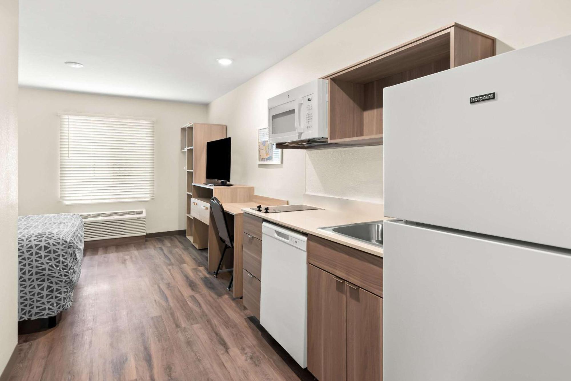 Woodspring Suites Savannah West Chatham Parkway Екстер'єр фото